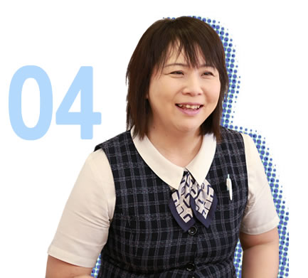 スタッフ02